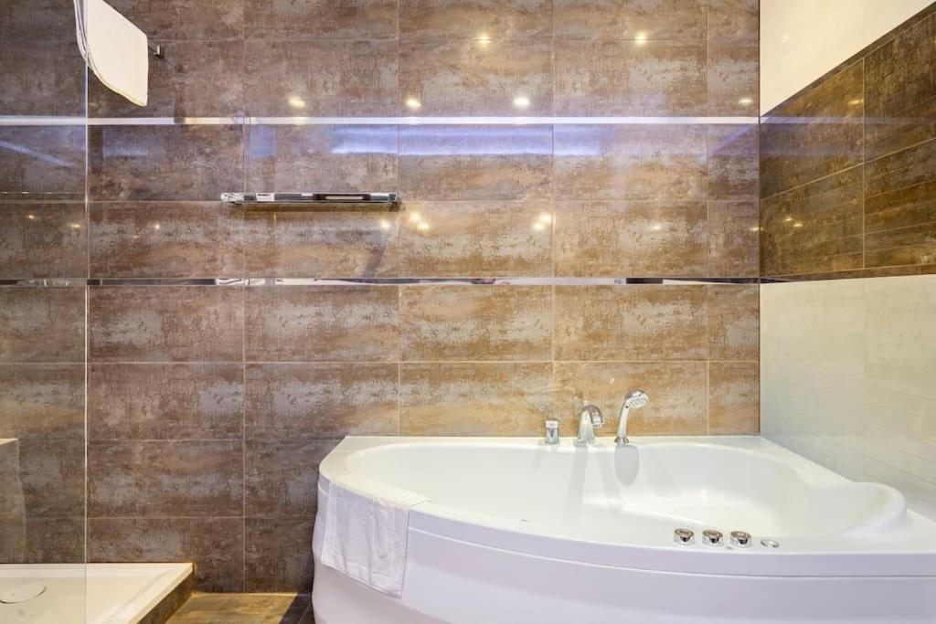 Florianska Glamour Apartments Cracovia Exterior foto