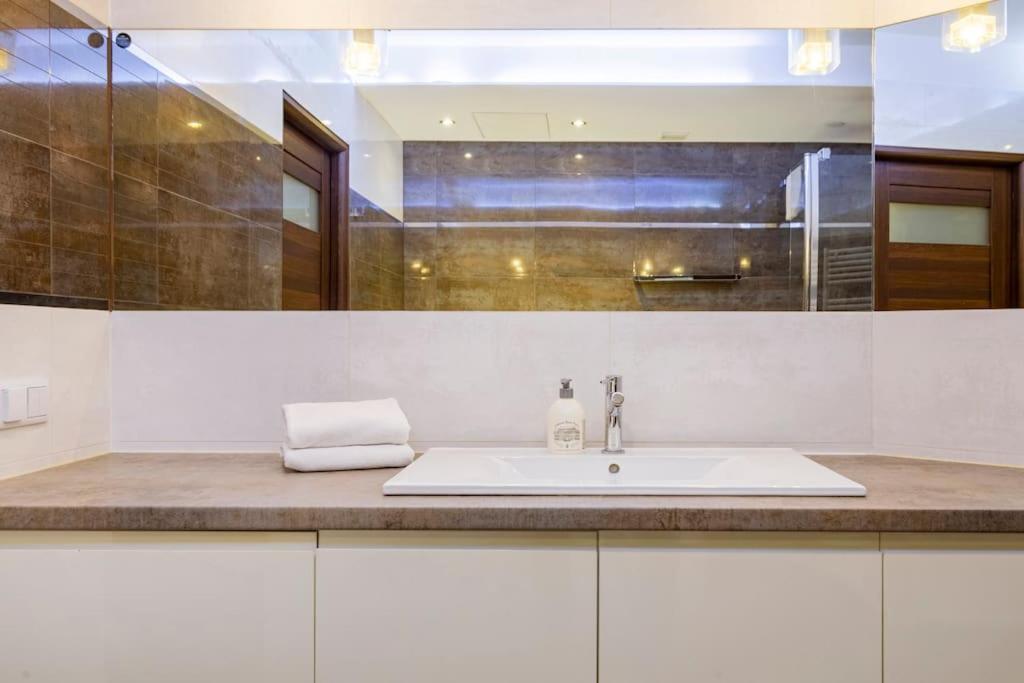 Florianska Glamour Apartments Cracovia Exterior foto